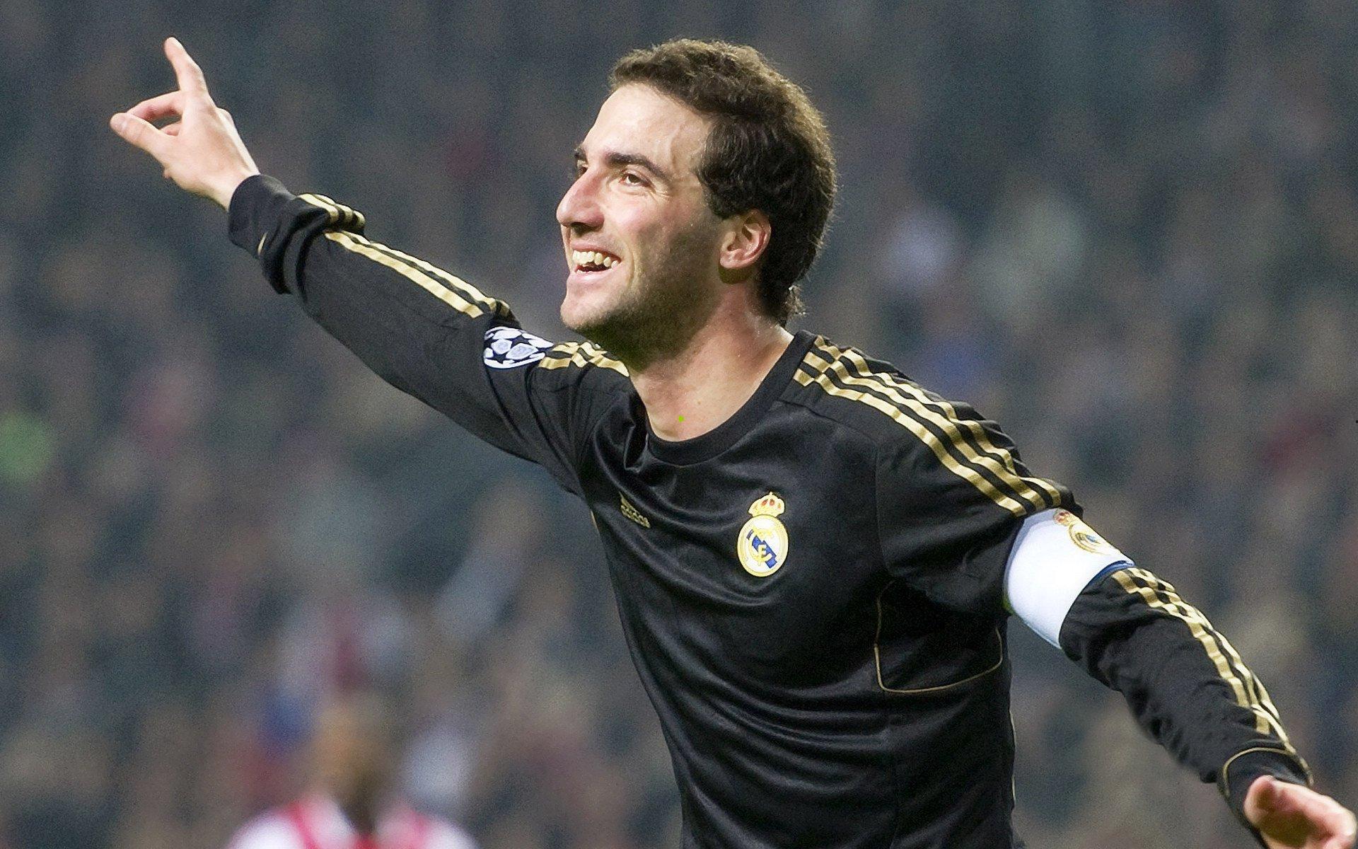 皇马主场0-2爆冷负于塞尔塔，红牌引爆心态危机，三大射手哑火令欧冠征程蒙阴影