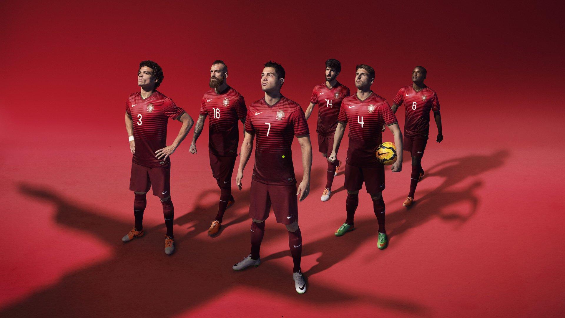 经典重现却酿悲剧！布朗关键一推被吹进攻犯规，热火逆转凯尔特人夺胜