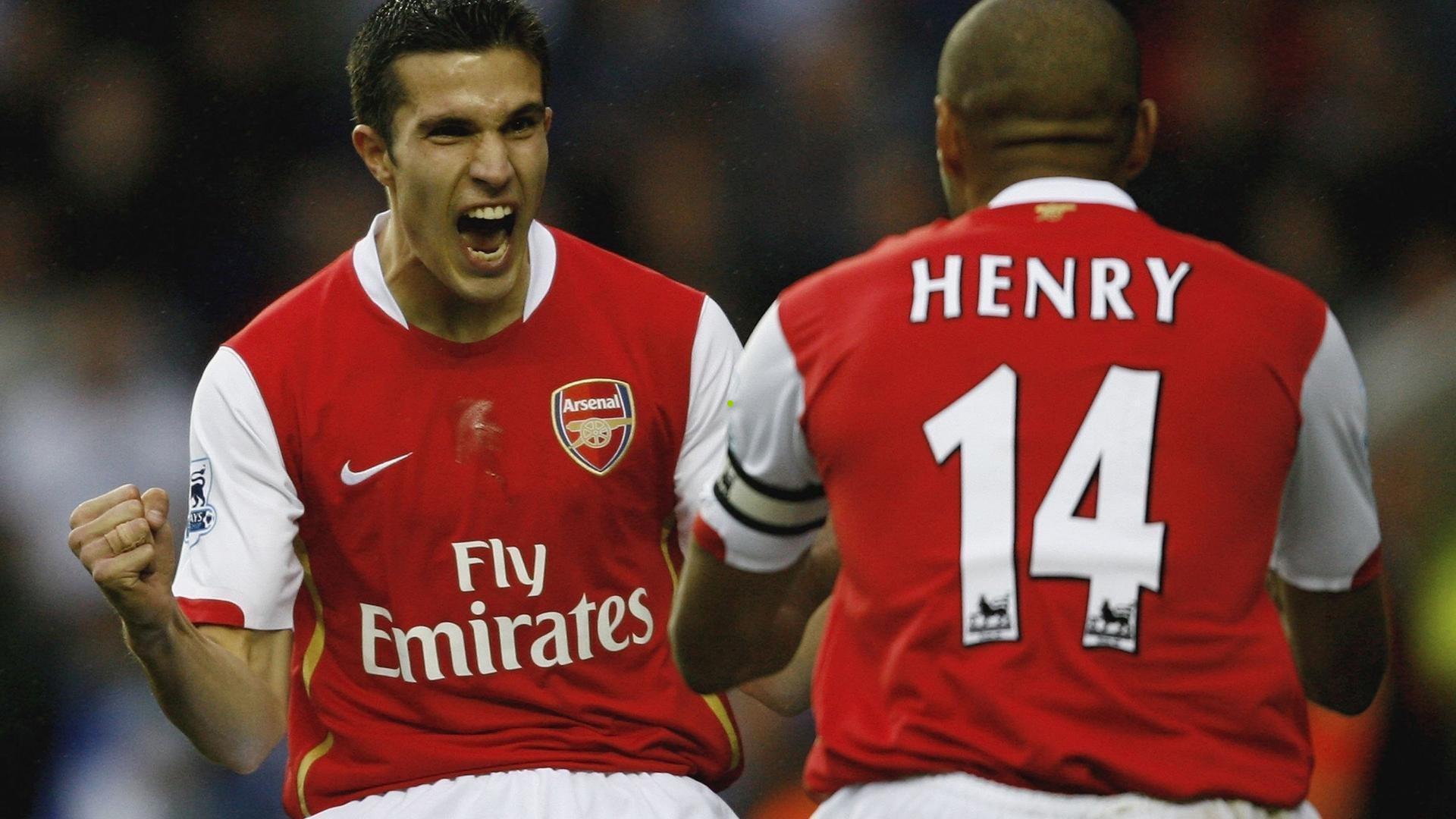 12强赛裁判安排揭晓，哈桑执哨中沙焦点战，高亨进主裁中阿关键对决